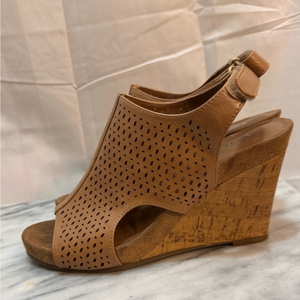 TOETOS Women's Solsoft Mid Heel Platform Wedges Sandals, Leather Brown size 8